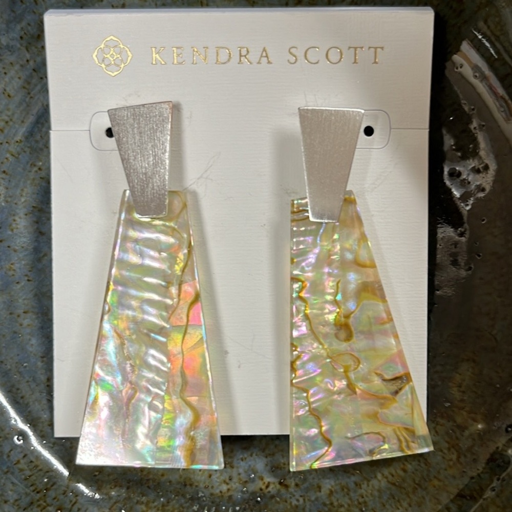 Kendra Scott statement earrings. Reduced!